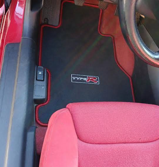 Tapetes originais para Honda Civic Type R EP3 (2001-2006)