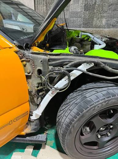 Reforço de Guarda-Lama Ultra Racing de 2 pontos em aço branco para Honda Civic, CRX e Del Sol